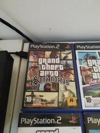 Consola PlayStation 2 Negra + 4 Juegos GTA