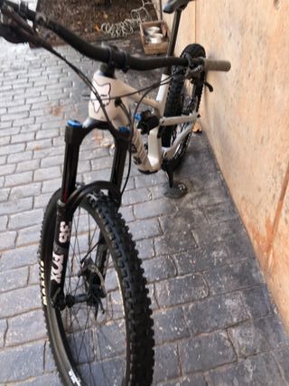 Canyon Spectral CF Mullet