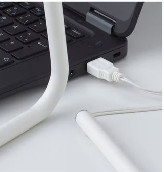 Lámpara LED Tubo Metálico.