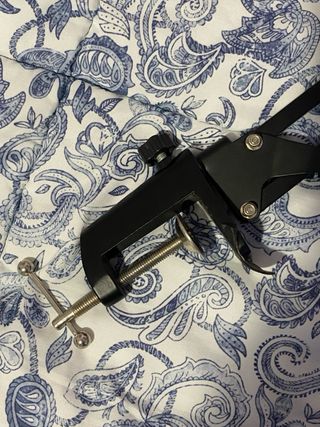 Micrófono con brazo articulado