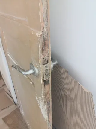 Puerta madera maciza - negociable