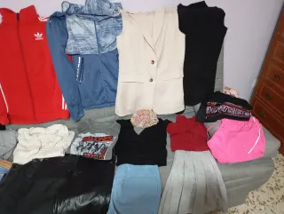 Lote de ropa, zapatos y complementos