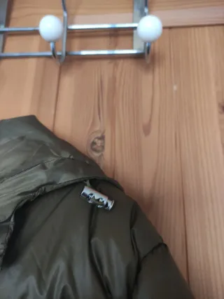 Chaqueta acolchada verde khaki