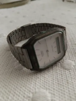 Reloj Casio AQ-230A Vintage Analógico-Digital