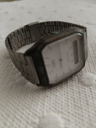 Reloj Casio AQ-230A Vintage Analógico-Digital