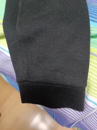 Pantalón deportivo negro