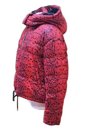 Chaqueta acolchada estampada serpiente