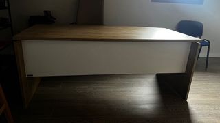 Vendo escritorio de oficina