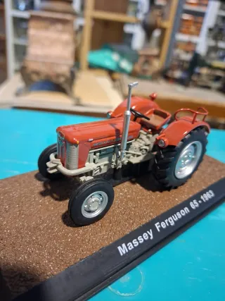 Tractor Massey Ferguson 65 1963 1:32