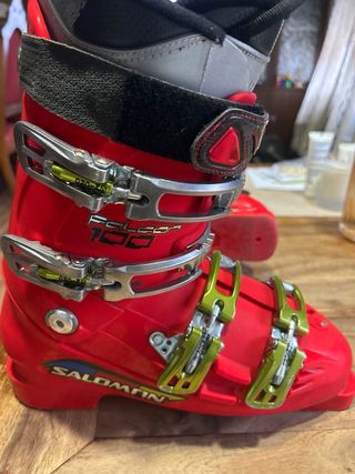 Botas de esquí Salomon rojas