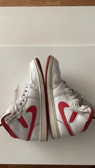 Zapatillas Nike Air JordanBlancas y Rojas