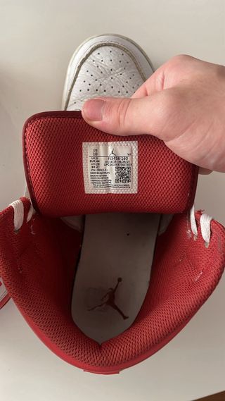 Zapatillas Nike Air JordanBlancas y Rojas