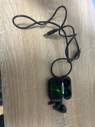 Auriculares Bluetooth Negros con Cargador