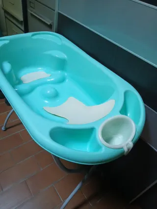 Bañera para bebé con soporte
