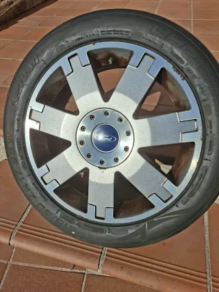 Llanta de aleación 17'' Ford