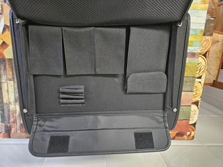 Maleta NUEVA de trabajo con ruedas y candado