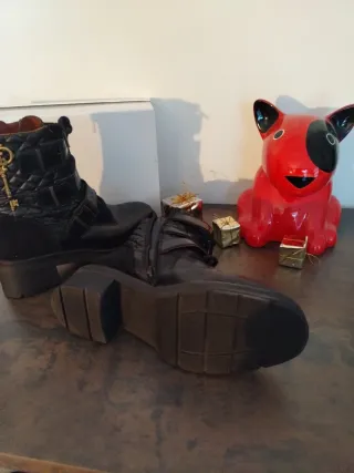 Botines Hispanitas Negros Casi Nuevos