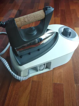 Centro de Planchado Bosch/Taurus. Funciona genial