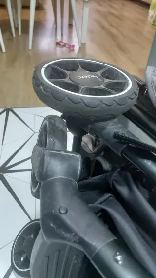 Cochecito bebé + cuco gris