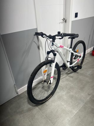 Bicicleta Rockrider ST100 Blanca