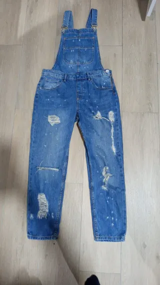 Mono vaquero desgastado