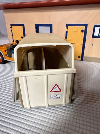 Establo, Coche y Remolque Caballos Schleich