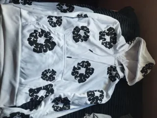 Sudadera con capucha y estampado