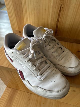 Zapatillas Reebok Blancas y Rojas