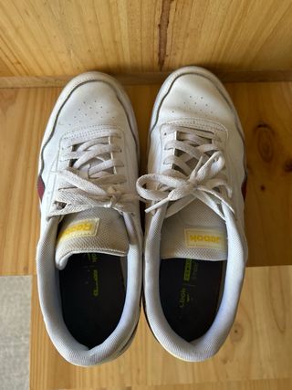 Zapatillas Reebok Blancas y Rojas
