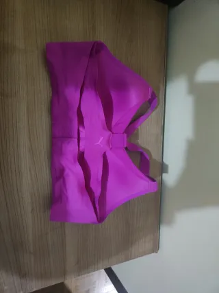 Sujetador deportivo Puma rosa