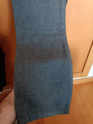 Pantalones grises hombre
