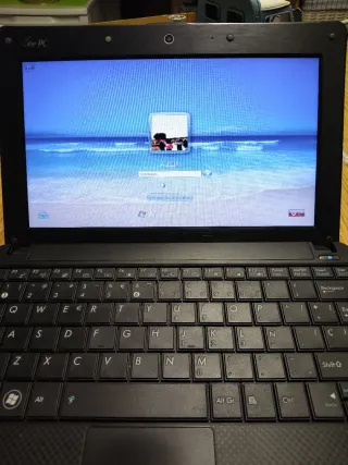 Mini portátil Asus Eee PC negro