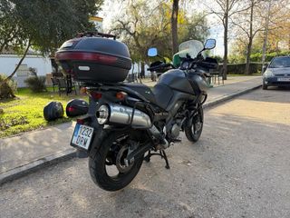 Suzuki V-Strom 650 Negra