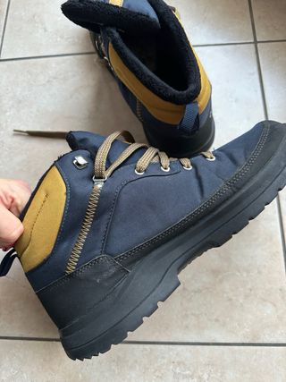 Scarpe Quechua blu e gialle