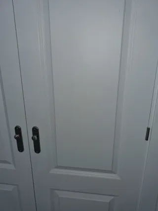 Puertas de armario empotrado y altillo