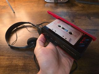 Walkman Cassette Sharp JC-104 Rojo