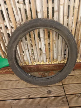 Lote 7 neumáticos de moto