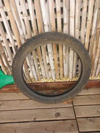 Lote 7 neumáticos de moto