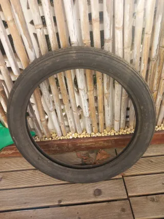 Lote 7 neumáticos de moto