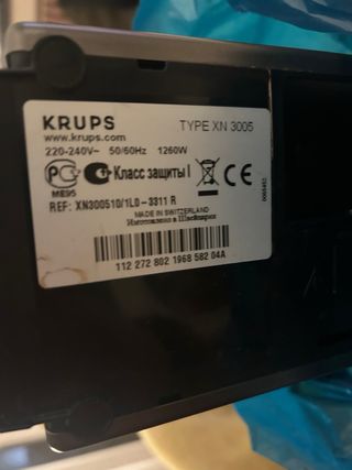 Cafetera Nespresso  Krups color negro