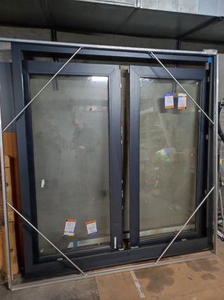 Puerta metálica doble cristal Climalit Plus