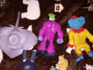 Set 5 Personaggi Giocattolo Allungabili