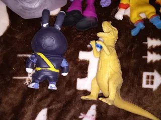 Set 5 Personaggi Giocattolo Allungabili