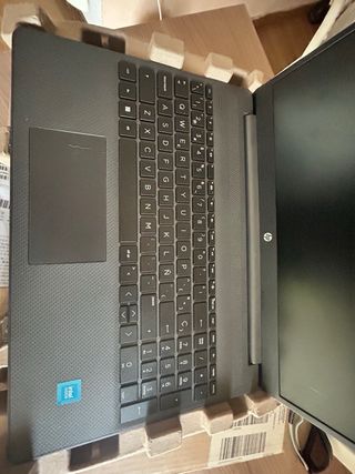 Ordenador portátil HP negro/gris