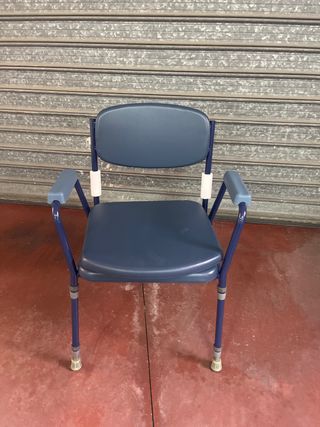 Silla ortopédica orinal movilidad reducida