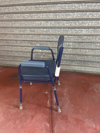 Silla ortopédica orinal movilidad reducida