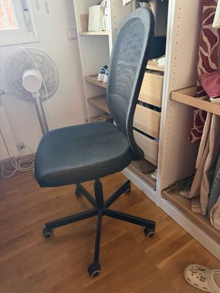 Tavolo e Sedia da Ufficio