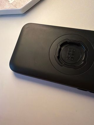 Funda Quad Lock iPhone 14 Pro Max MagSafe