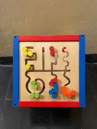 Caja de juegos infantil de madera
