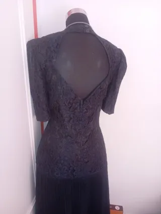 Vestido de fiesta negro con encaje